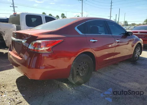 2015 Nissan Altima 2.5 z USA, uszkodzony, nr VIN 1N4AL3AP7FN303643